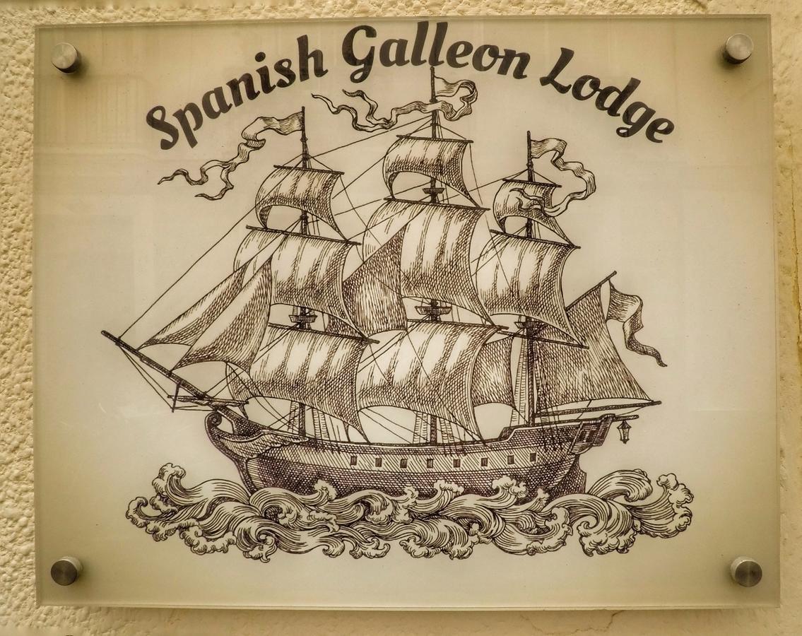 Spanish Galleon Lodge Cádiz Exterior foto